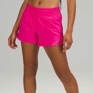 Lululemon Hotty Hot High-Rise Shorts Size 6